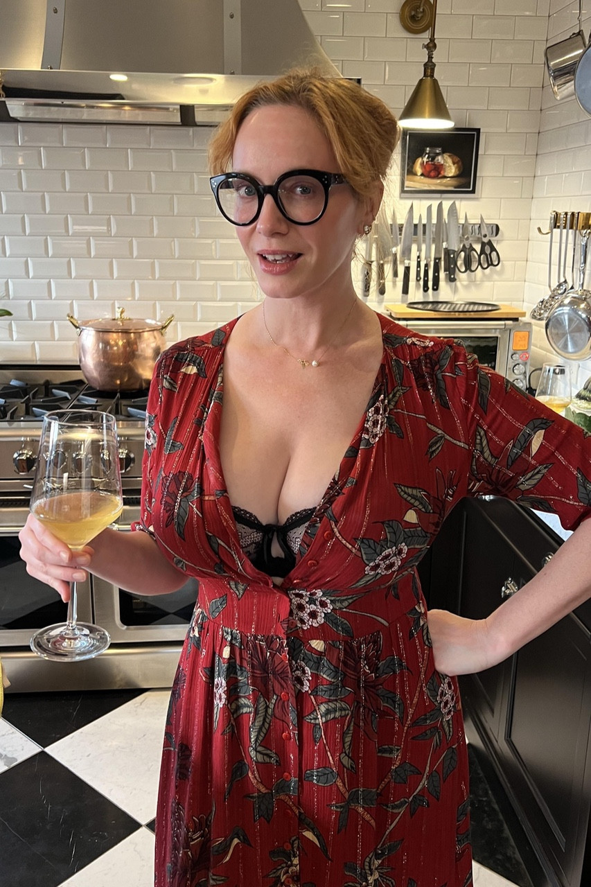 Christina Hendricks nude pic